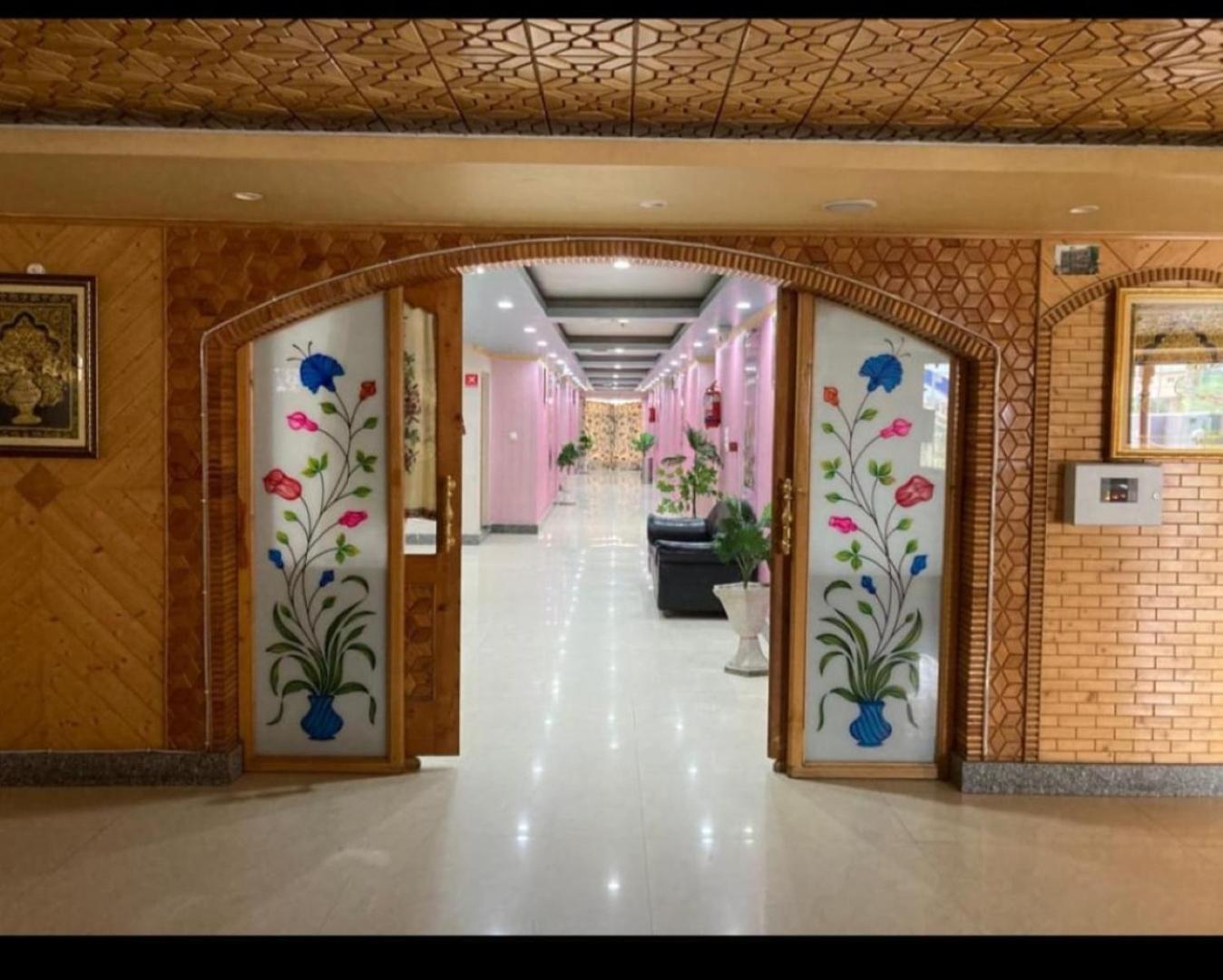 Hotel Shefaf Durgjan Exterior foto