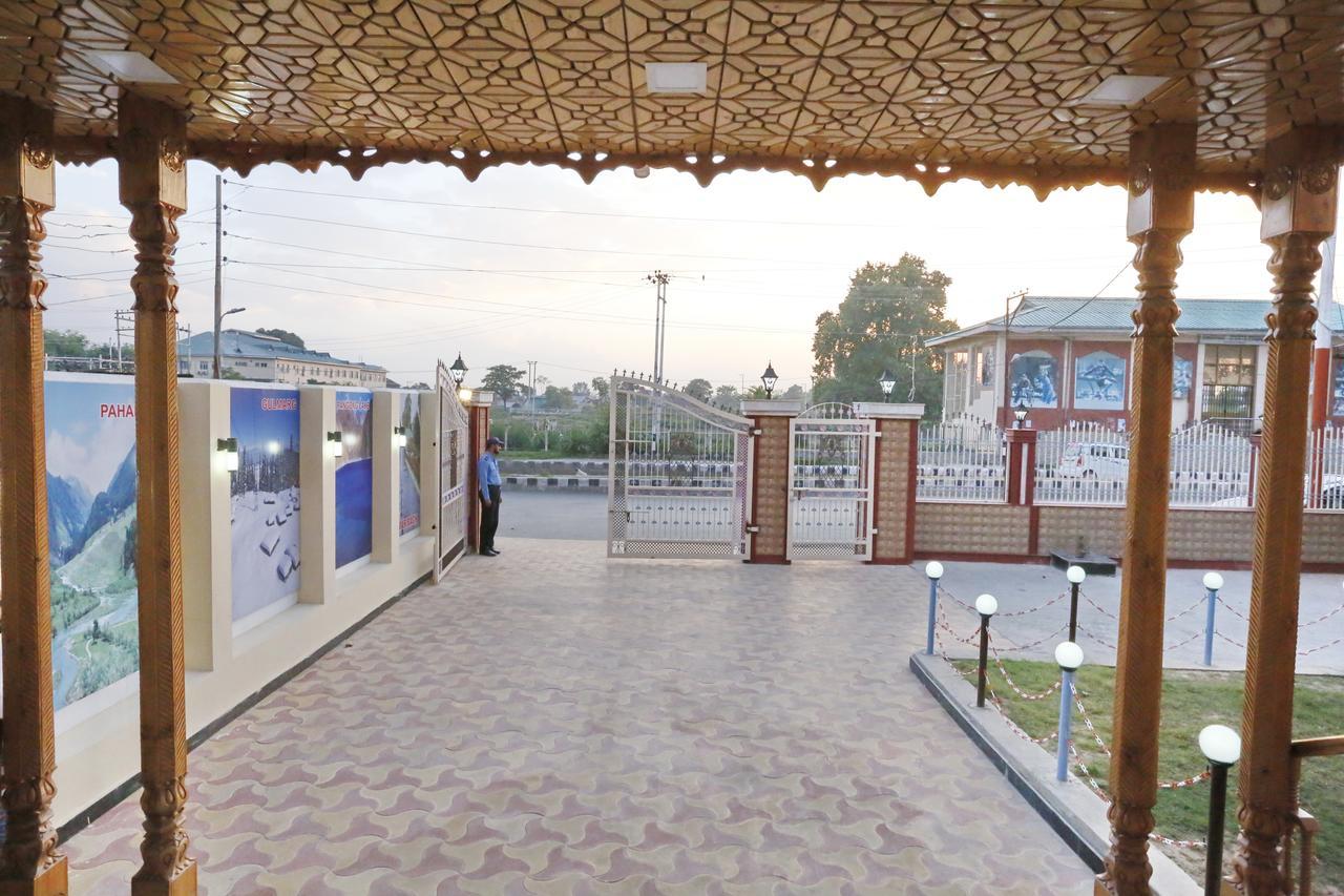 Hotel Shefaf Durgjan Exterior foto